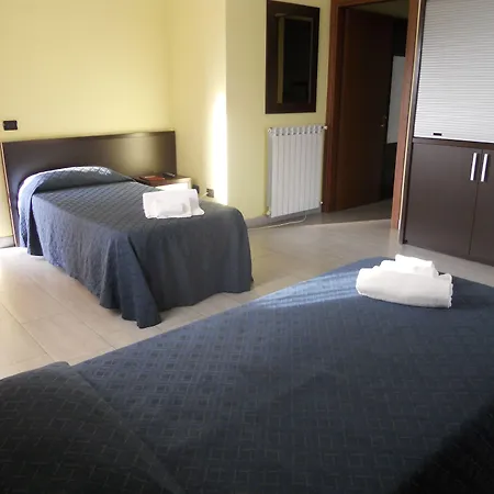 Hotel apartamentowy San Prospero Garbagnate Milanese