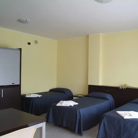 Hotel apartamentowy San Prospero Garbagnate Milanese